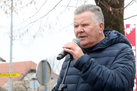 BOŽIČNI SEJEM Z OBISKOM TREH DOBRIH MOŽ 03 FOTO LJUBO VUKELIČ
